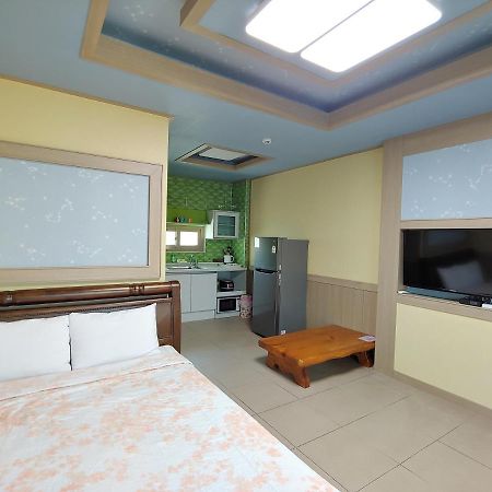 Gyulhouse Pension Seogwipo Esterno foto