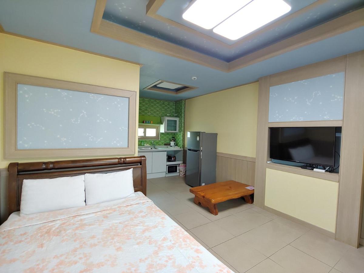 Gyulhouse Pension Seogwipo Esterno foto