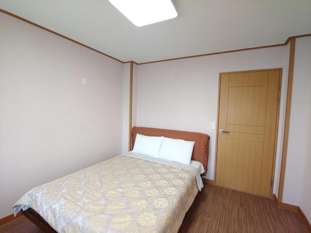 Gyulhouse Pension Seogwipo Esterno foto
