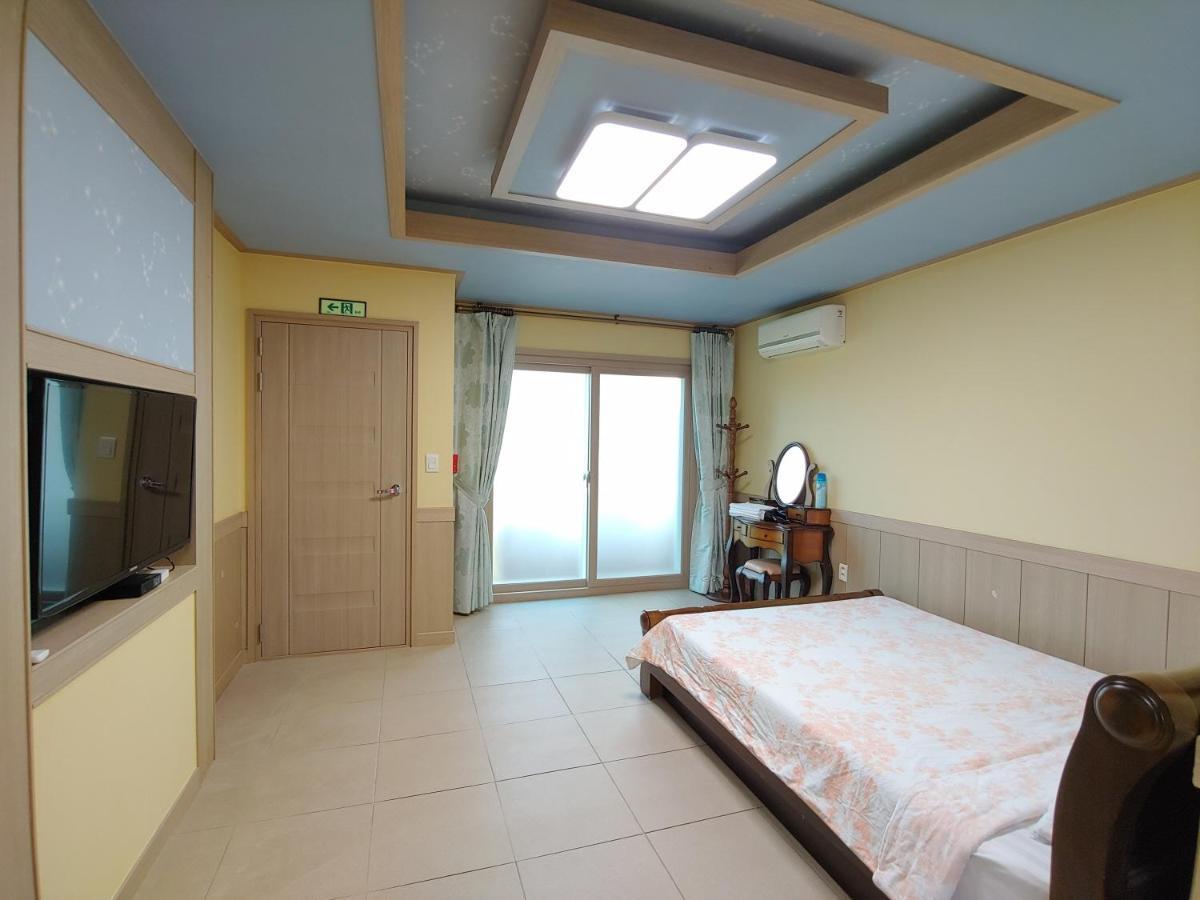 Gyulhouse Pension Seogwipo Esterno foto