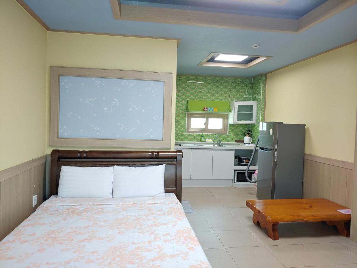 Gyulhouse Pension Seogwipo Esterno foto