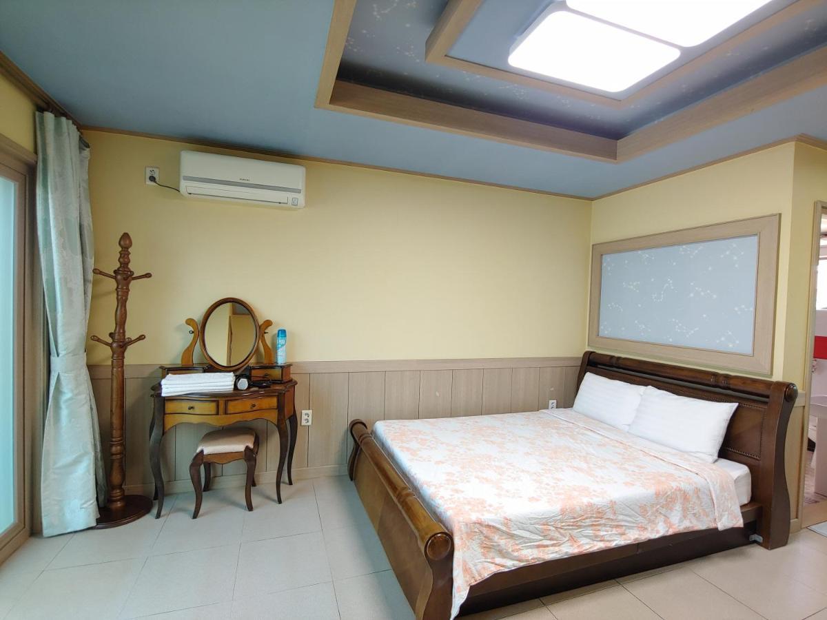 Gyulhouse Pension Seogwipo Esterno foto