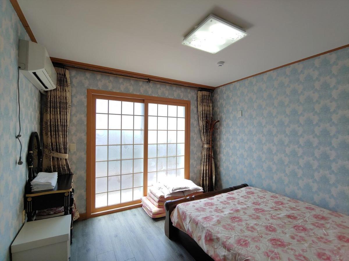 Gyulhouse Pension Seogwipo Esterno foto