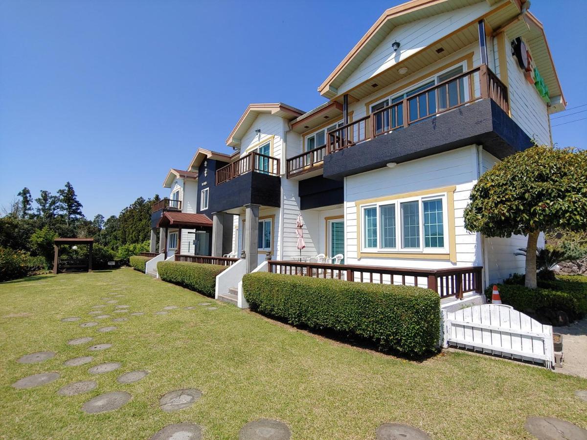Gyulhouse Pension Seogwipo Esterno foto
